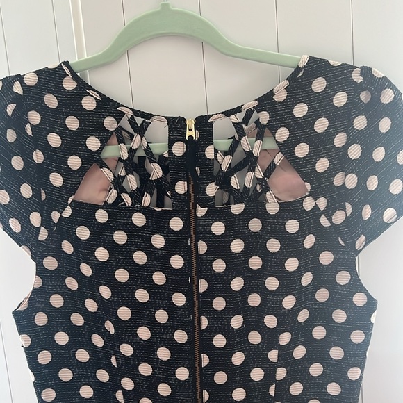 Maeve Nikola Cut-out Polka-dot Dress - Picture 4 of 7